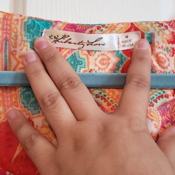 Patterned orange blouse - Picture 3 of 5